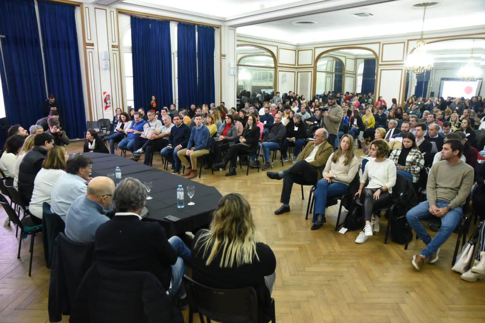 f103ff87-98ea-4069-8b43-639117f07363