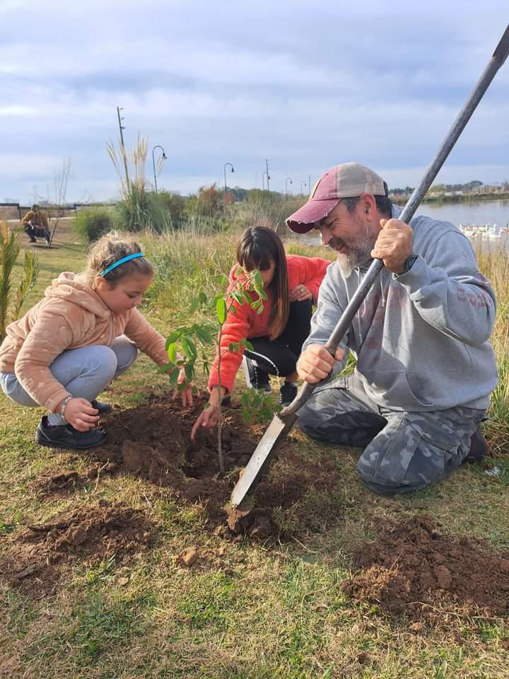 3cf57624-9490-4955-b8de-f3937bd36195