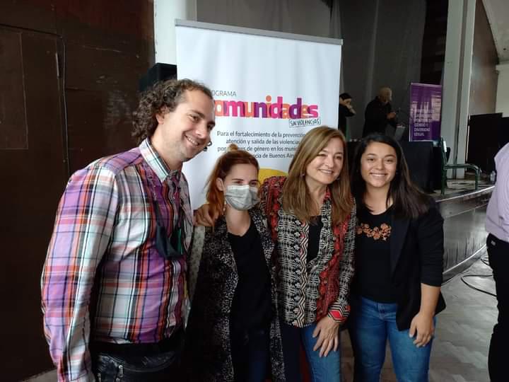 b56b928c-9dce-4279-8eda-10d870e10c4e