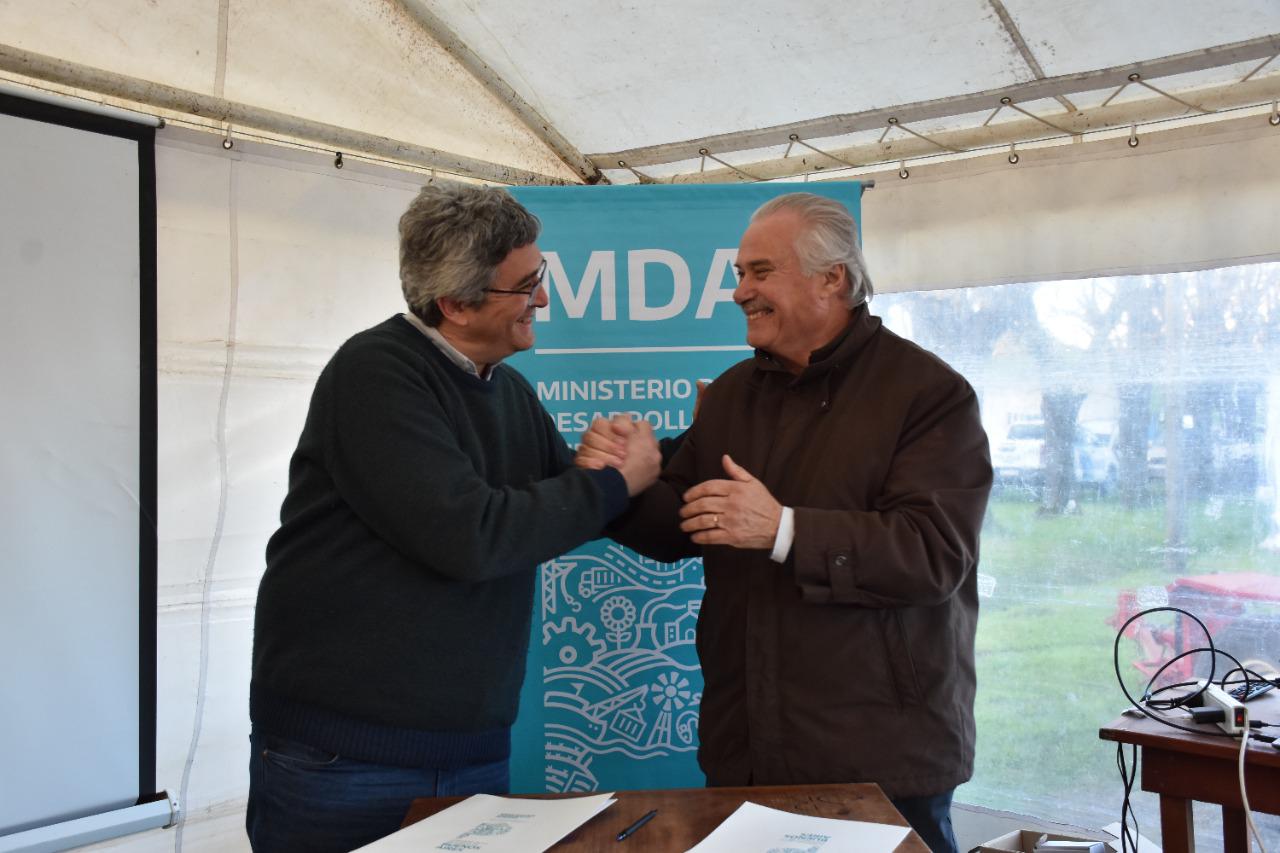 f8c23411-1563-4da2-9fce-f8b12b3a6338